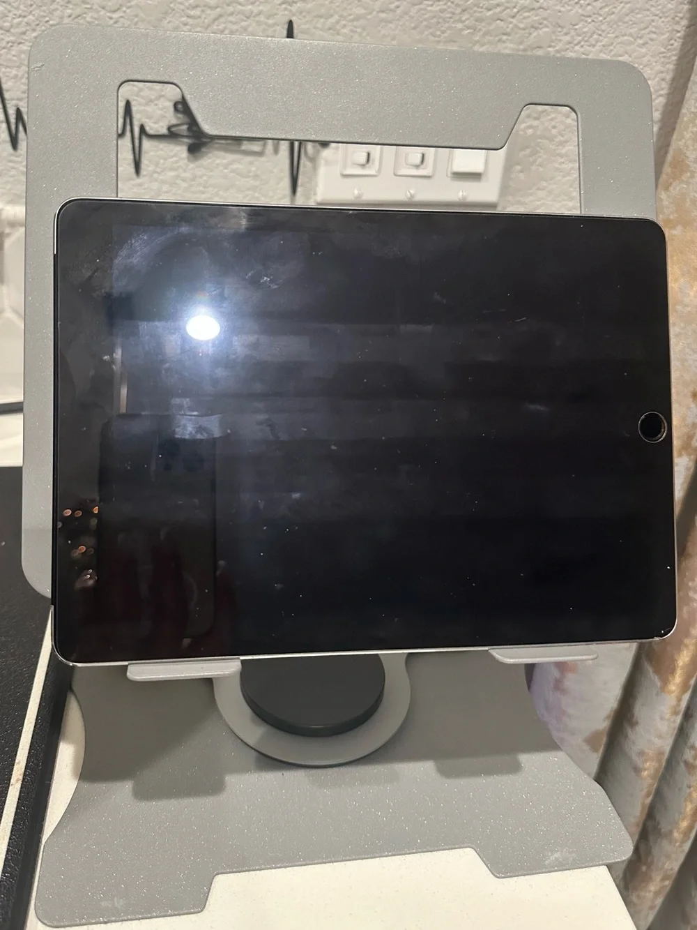 iPad holder- IPad or laptop stand- can turn and adjustable
